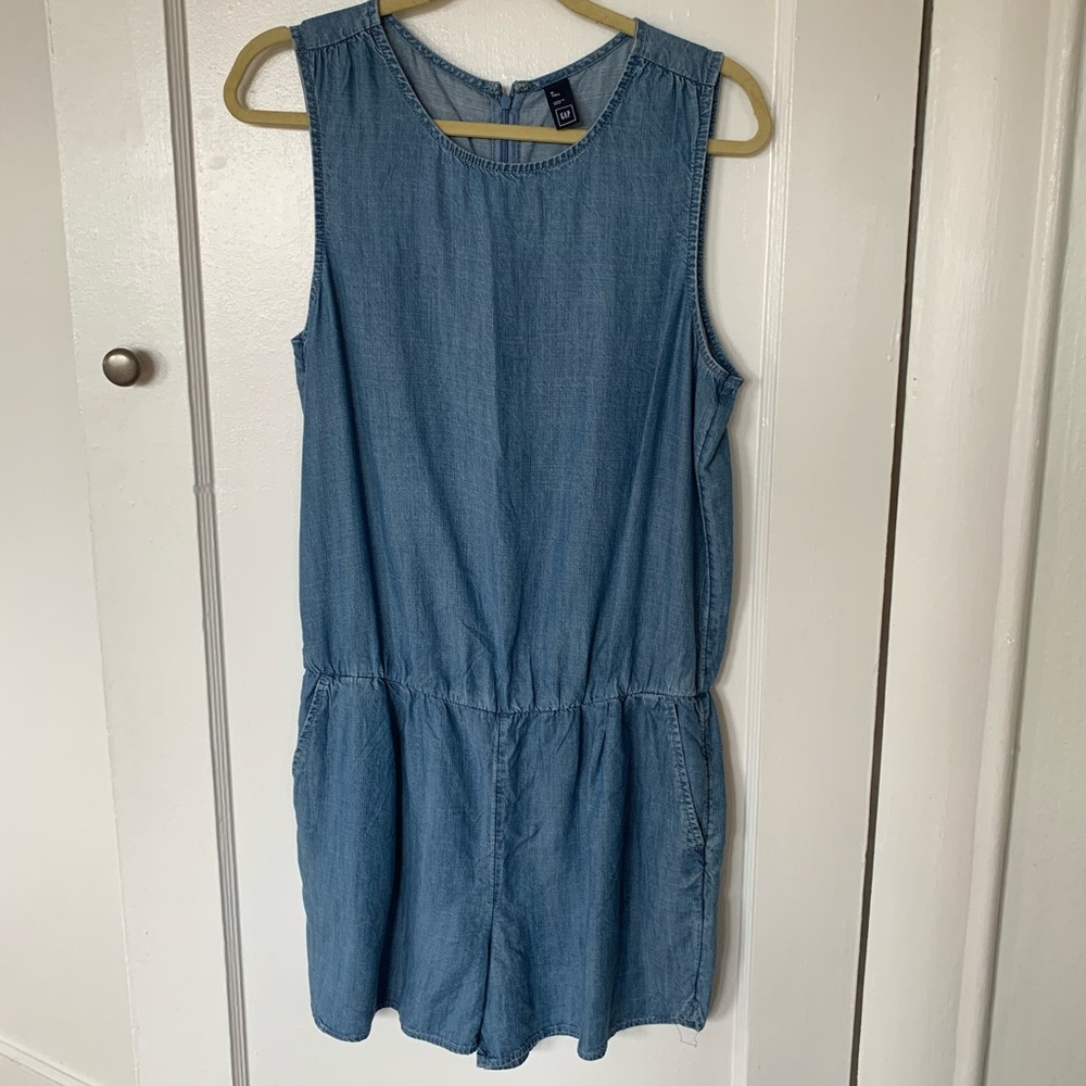 Gap denim romper jumpsuit - sleeveless with pockets - medium tall